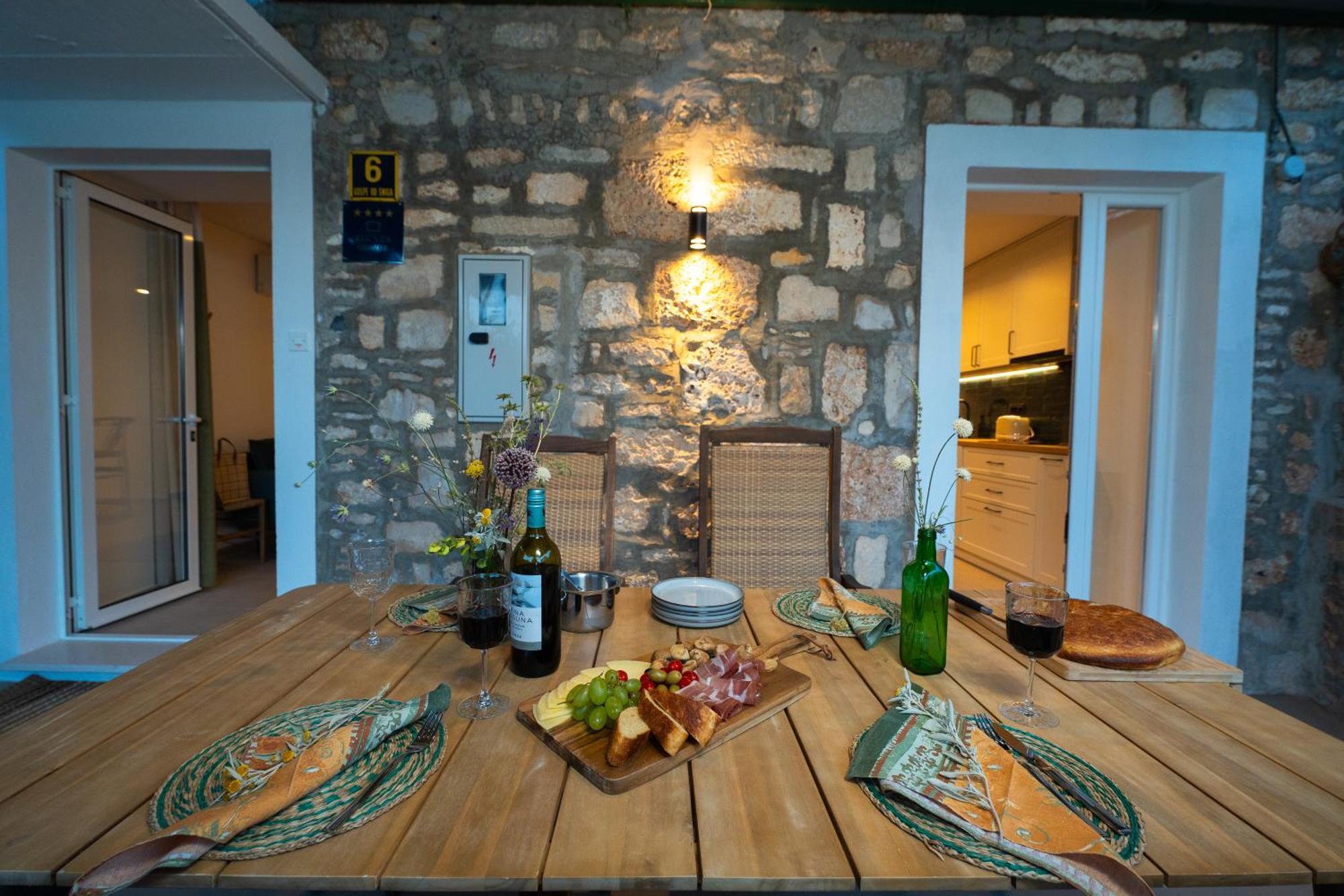 Nona VI - Boutique Stone House Villa Bol Buitenkant foto