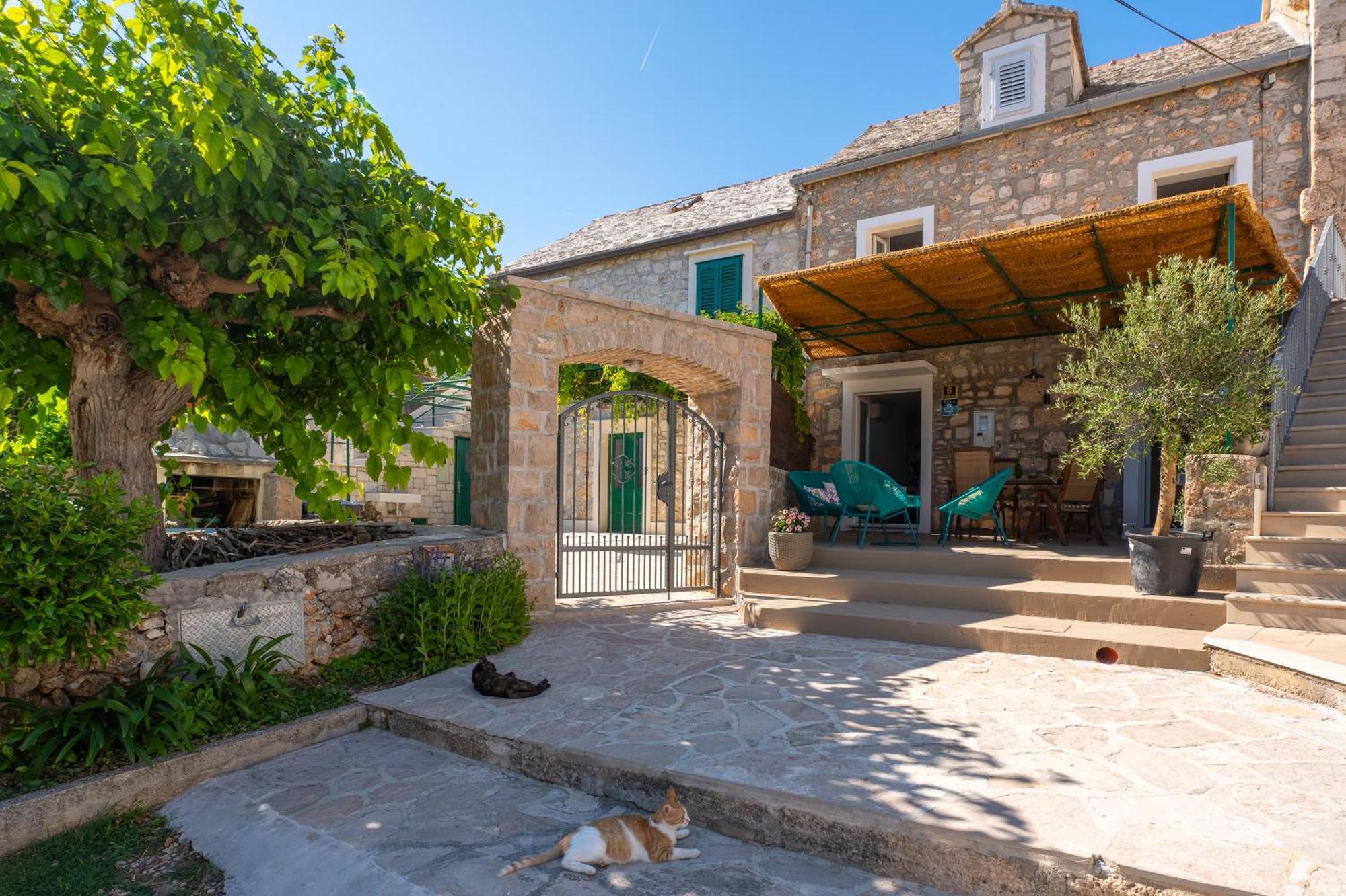 Nona VI - Boutique Stone House Villa Bol Buitenkant foto